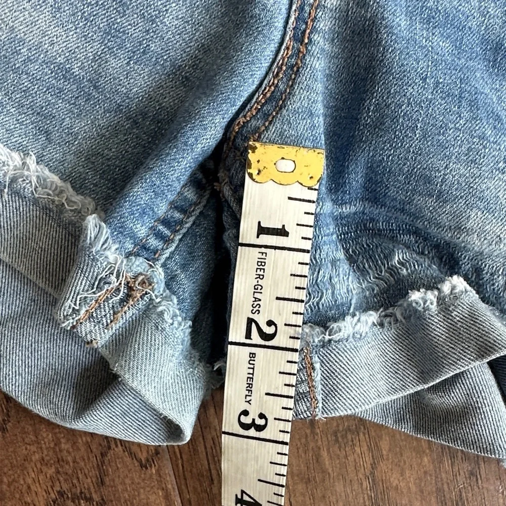 SO Light Blue Distressed Jean Shorts - Picture 4 of 6